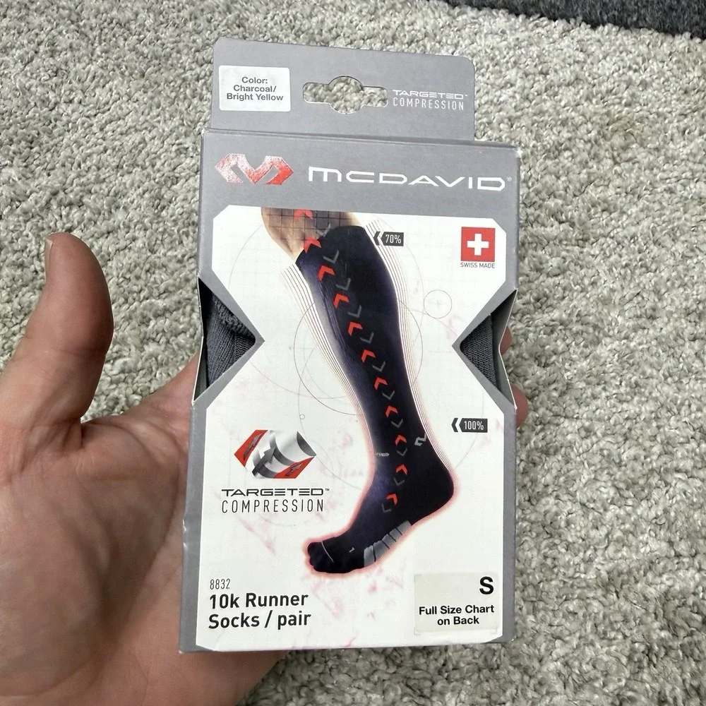 Mcdavid 10K Runner Socks Charcoal Gray size Small 8832 Targeted Compression